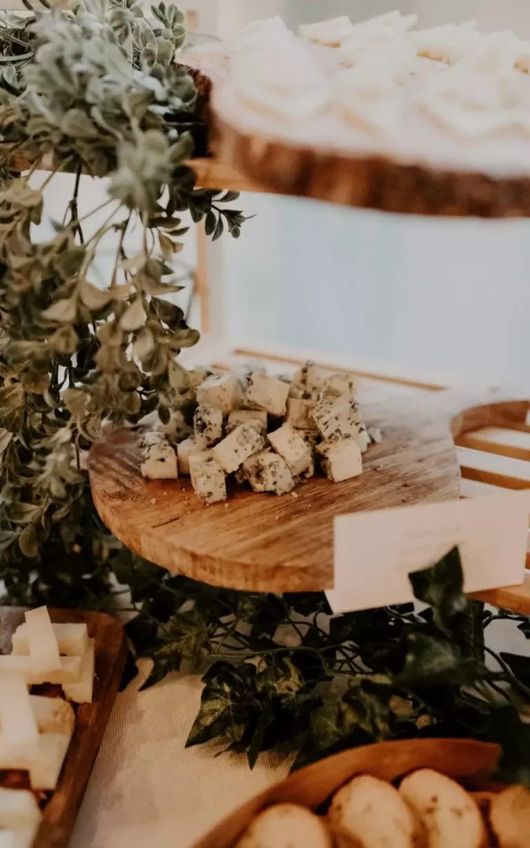 Mesa de quesos de una boda